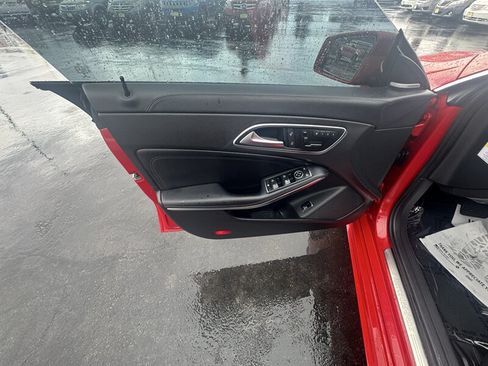 Used 2014 Mercedes-Benz CLA 250 image 14