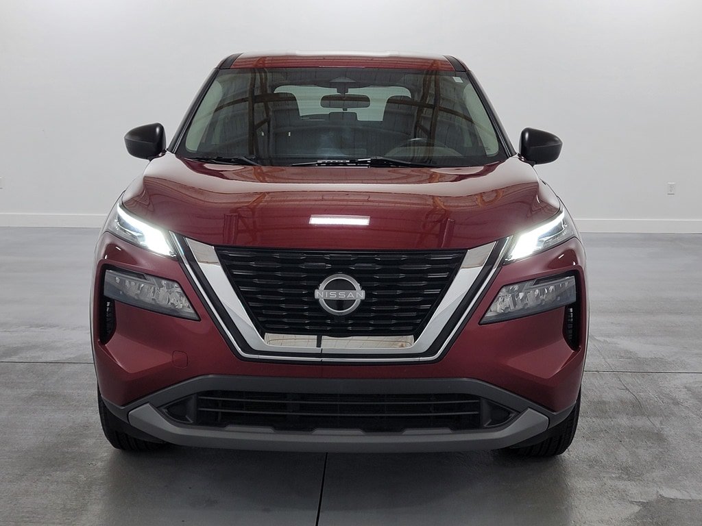Used 2023 Nissan Rogue S FWD image 3