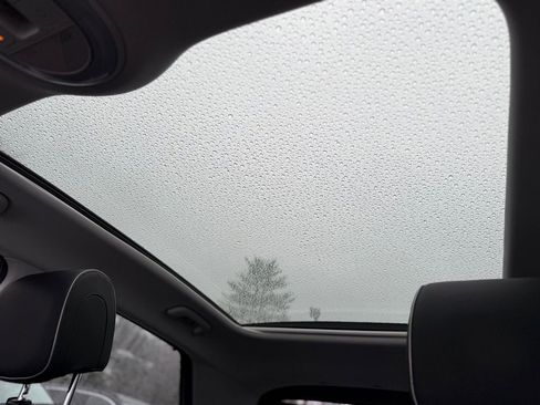 Used 2024 Hyundai Ioniq 5 Limited image 26