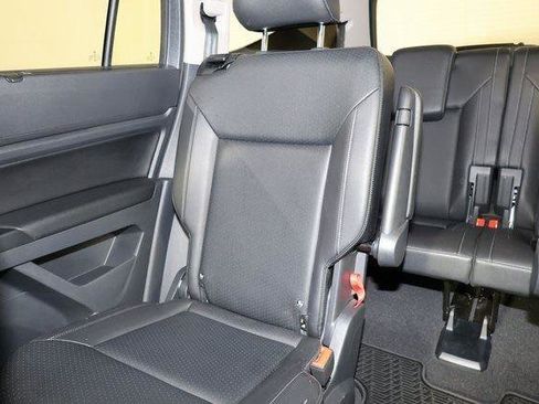 Used 2020 Volkswagen Atlas SE w/ Panoramic Sunroof Package image 12