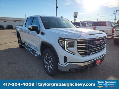New 2026 GMC Sierra 1500 SLT w/ SLT Premium Package