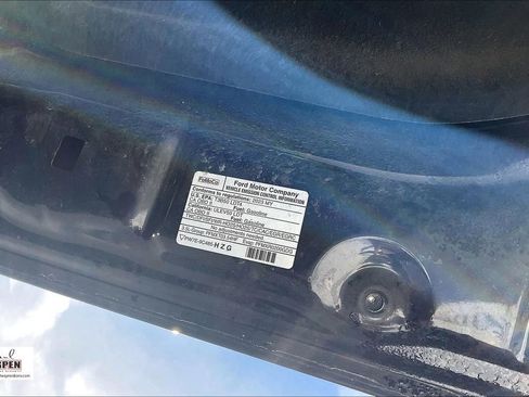 Used 2023 Ford Expedition Limited image 34