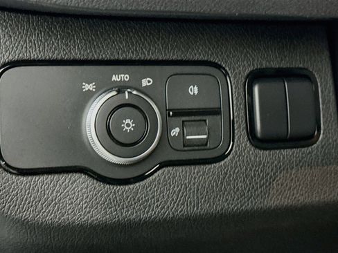 Used 2026 Mercedes-Benz Sprinter 2500 image 11