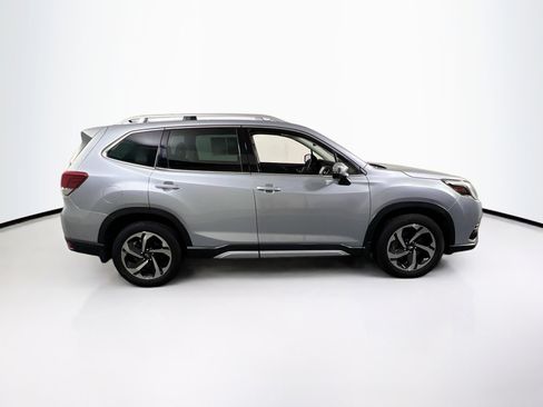 Used 2023 Subaru Forester Touring AWD/4WD image 4