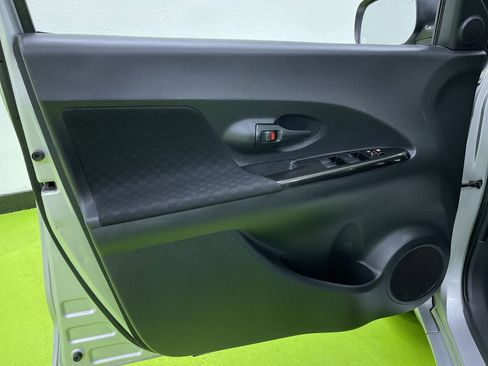 Used 2010 Scion xD image 15