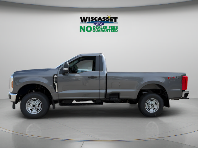New 2026 Ford F250 XL w/ FX4 Off-Road Package AWD/4WD image 2