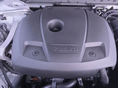 New 2026 Volvo XC90 T8 Plus w/ Protection Package Premier AWD/4WD image 35