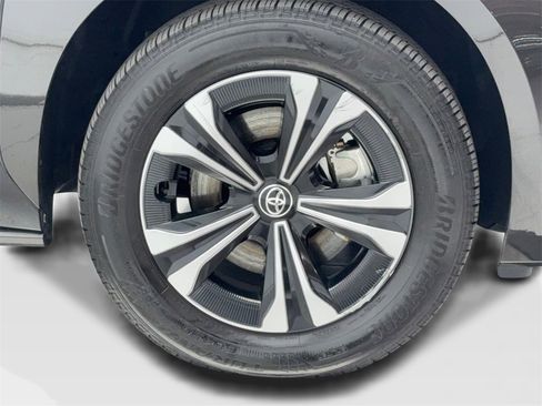 Used 2024 Toyota bZ4X XLE w/ Weather Package image 49