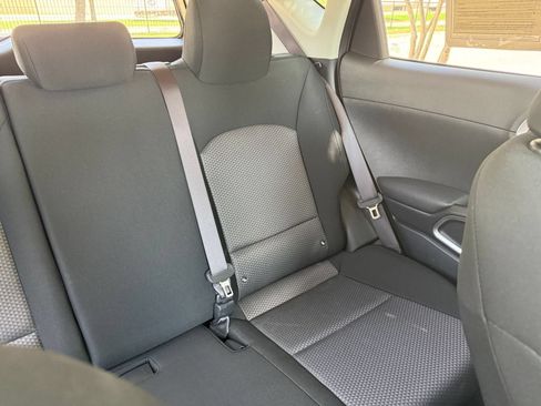 Used 2025 Kia Soul LX w/ LX Technology Package FWD image 37