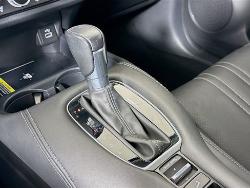 Used 2023 Honda HR-V EX-L image 18