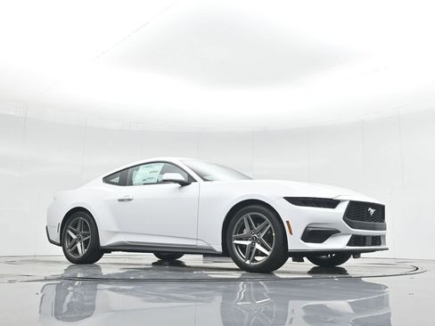 New 2025 Ford Mustang Coupe image 3