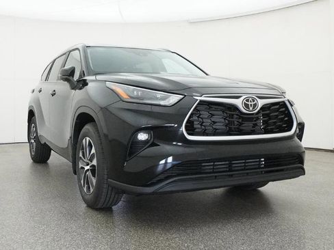 New 2026 Toyota Highlander XLE AWD/4WD image 24
