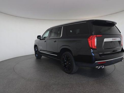 Used 2022 GMC Yukon XL Denali image 11