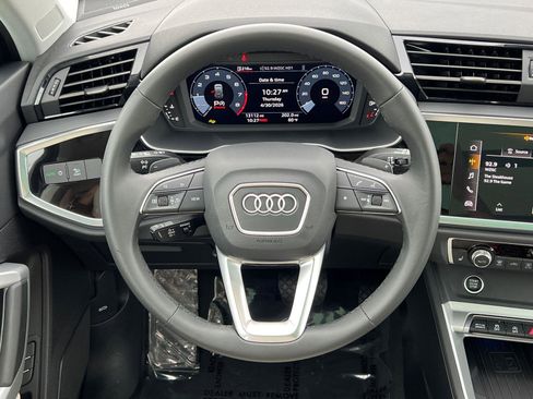 Used 2025 Audi Q3 2.0T Premium Plus w/ Premium Plus Package AWD/4WD image 24