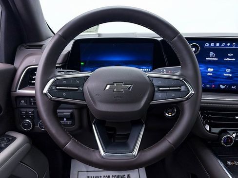 Used 2025 Chevrolet Tahoe Z71 w/ Comfort Package image 32