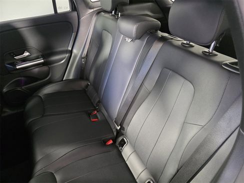 Certified 2023 Mercedes-Benz GLA 250 4MATIC image 15