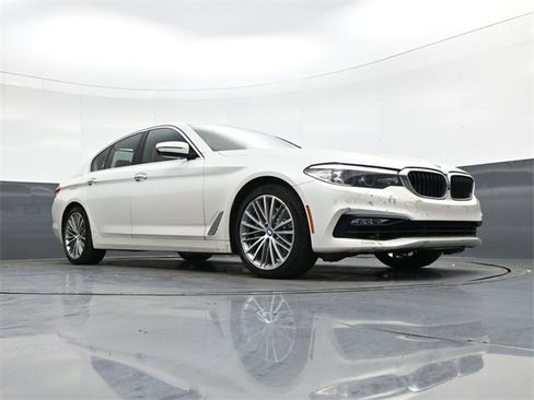 Used 2018 BMW 540i image 18