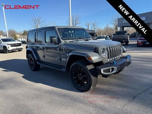Used 2023 Jeep Wrangler Unlimited Sahara w/ Cold Weather Group image 11