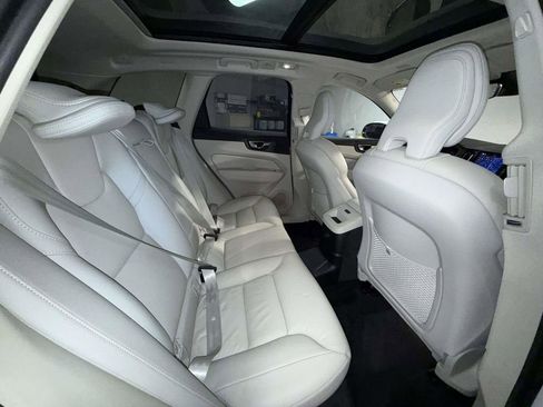 Used 2025 Volvo XC60 T8 Plus w/ Climate Package image 16