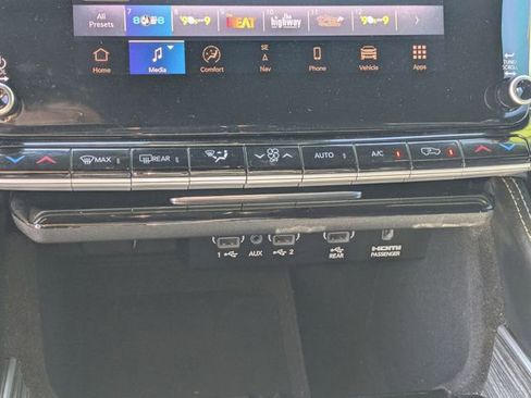 Used 2022 Jeep Wagoneer Series III w/ Rear Seat Video Group 1 AWD/4WD image 20