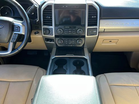 Used 2021 Ford F250 Lariat w/ Lariat Ultimate Package image 13