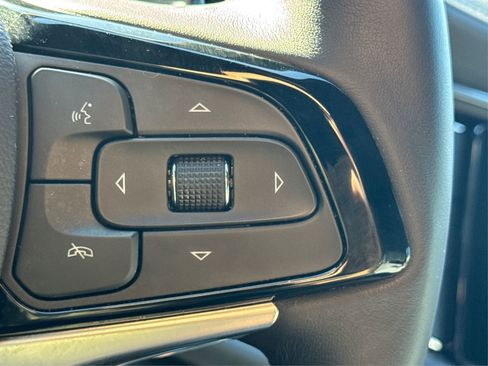 Certified 2024 Buick Enclave Essence image 34