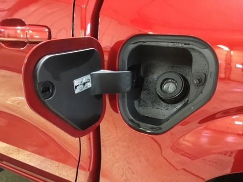 Used 2024 Chevrolet Colorado Z71 w/ Z71 Convenience Package 2 image 14