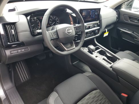 New 2026 Nissan Pathfinder SV image 13