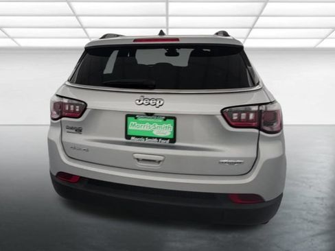 Used 2024 Jeep Compass Latitude AWD/4WD image 7
