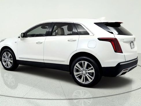 Certified 2024 Cadillac XT5 Premium Luxury w/ LPO, Floor Liner Package FWD image 3