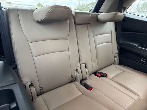 Used 2016 Honda Pilot Elite image 28