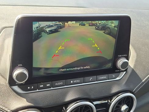 Used 2025 Nissan Sentra SV FWD image 18