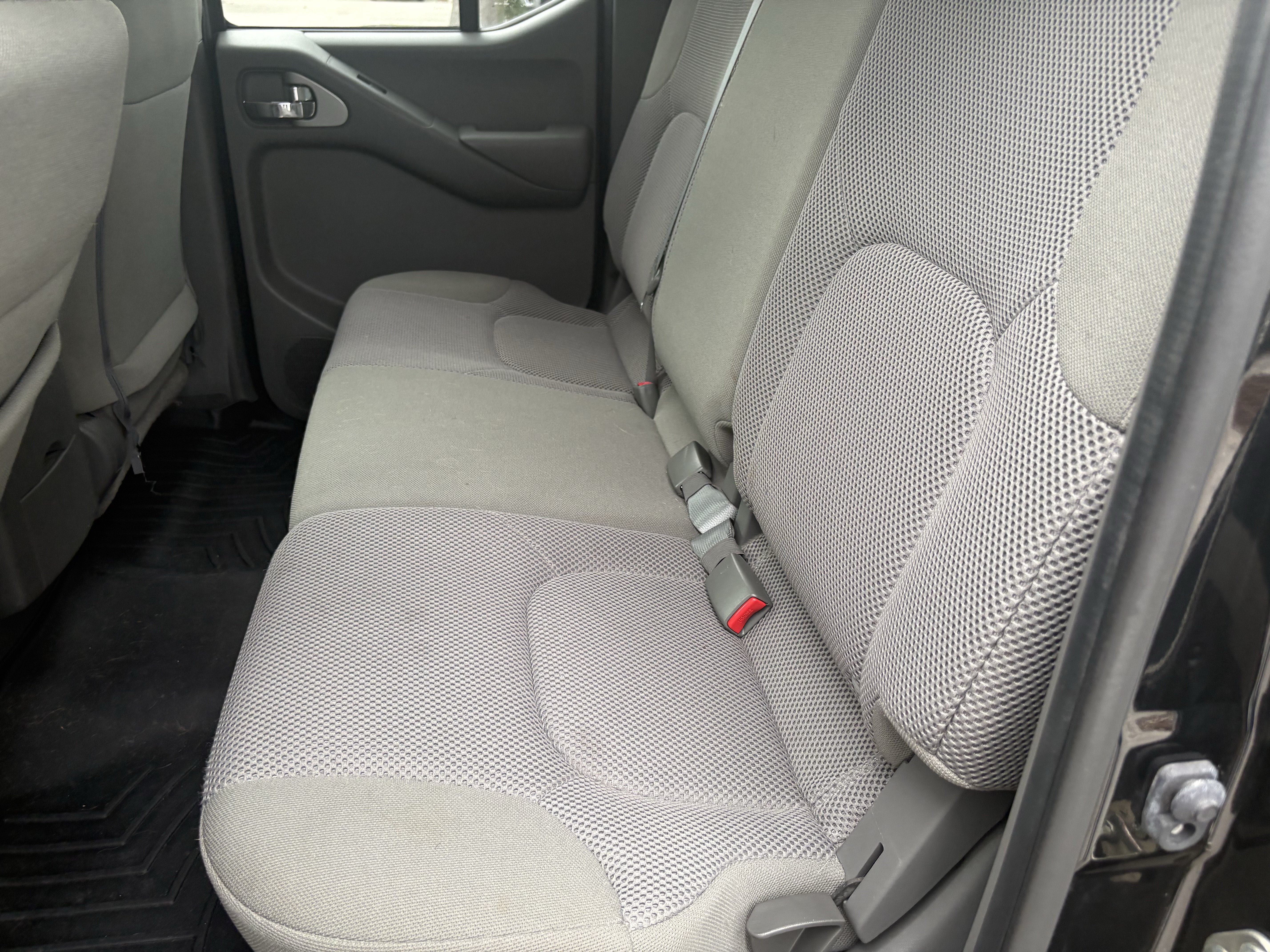 Used 2019 Nissan Frontier SV w/ Value Truck Package RWD image 9
