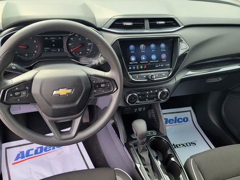 Used 2021 Chevrolet TrailBlazer LT w/ Convenience Package image 24