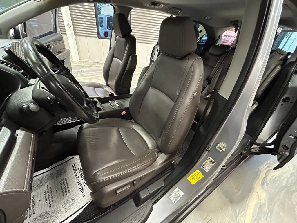 Used 2018 Honda Odyssey EX-L image 10