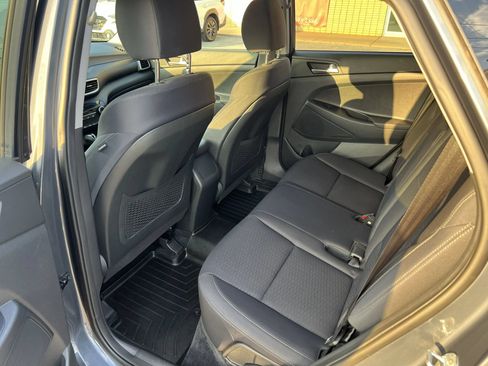 Used 2021 Hyundai Tucson Value FWD image 17