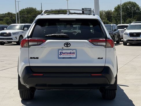 Used 2024 Toyota RAV4 XLE Premium FWD image 5