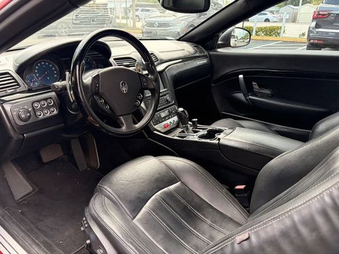 Used 2011 Maserati GranTurismo Convertible RWD image 5