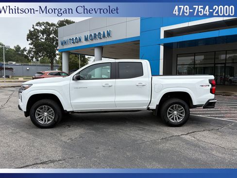 Used 2024 Chevrolet Colorado LT w/ LT Convenience Package III image 8