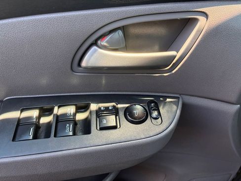 Used 2012 Honda Odyssey EX-L image 24