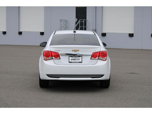 Used 2016 Chevrolet Cruze LT w/ RS Package image 3