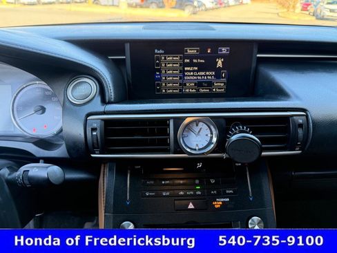 Used 2015 Lexus RC 350 w/ Navigation System Package image 28