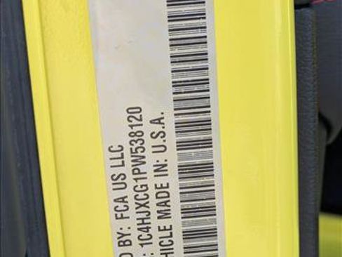 Used 2023 Jeep Wrangler Rubicon image 17