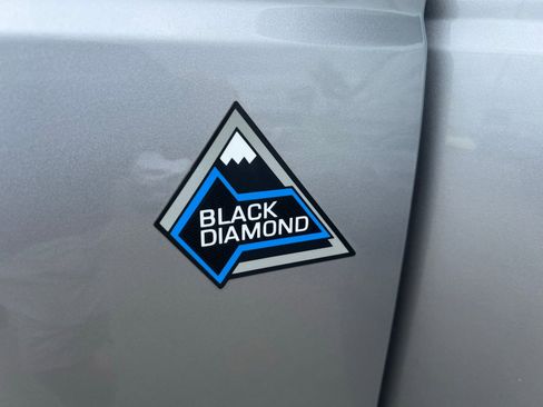 Used 2021 Ford Bronco Black Diamond AWD/4WD image 13