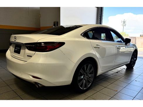 Used 2021 MAZDA MAZDA6 Touring FWD image 4