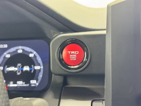 Used 2025 Toyota Tacoma TRD Sport AWD/4WD image 24