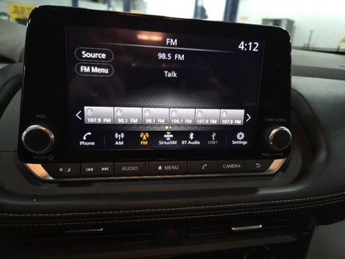 Used 2023 Nissan Rogue SV image 23