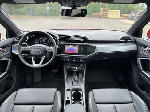 Certified 2025 Audi Q3 2.0T Premium w/ Convenience Package AWD/4WD image 17