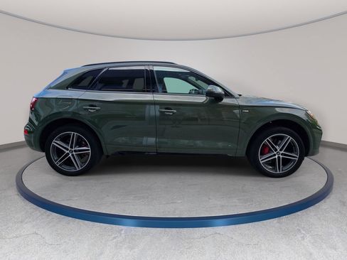 Used 2024 Audi Q5 e Premium Plus w/ Premium Plus Package AWD/4WD image 5