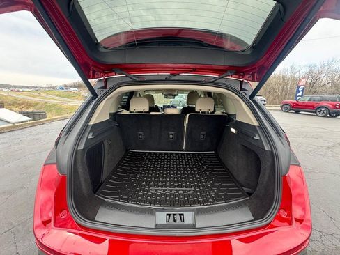 Used 2025 Lincoln Corsair AWD w/ Towing Package image 10